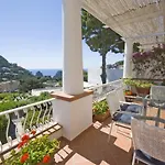 Lägenhet Carthusia Capri