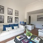 Lägenhet Carthusia Capri